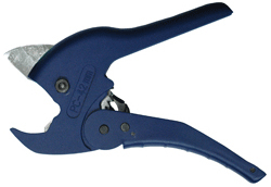 TOOL - MISC - PVC CUTTER<br><font size=3><b>Ratcheting PVC Pipe Cutter (up to 1-1/4